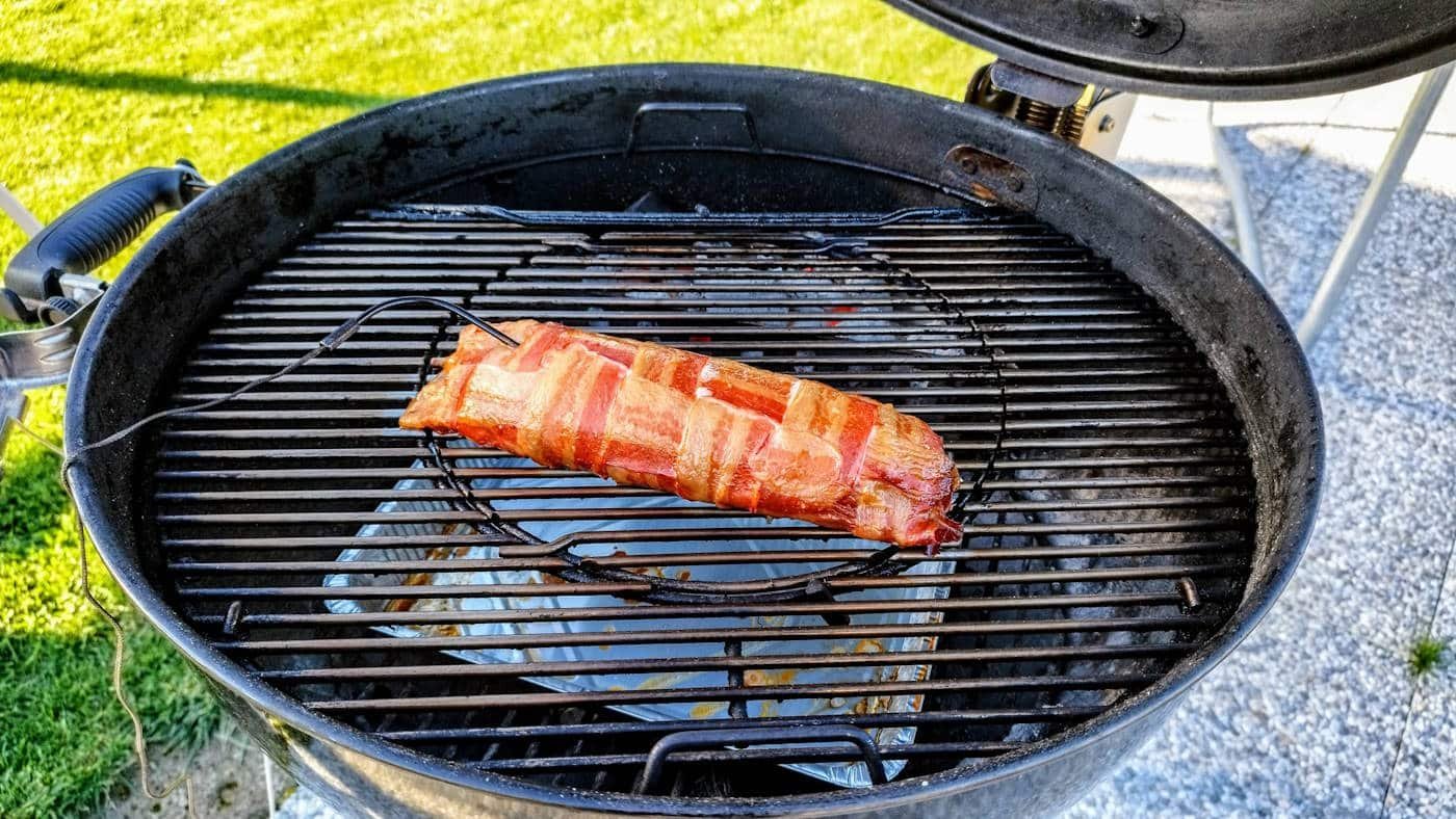 filetto di maiale avvolto nel bacon