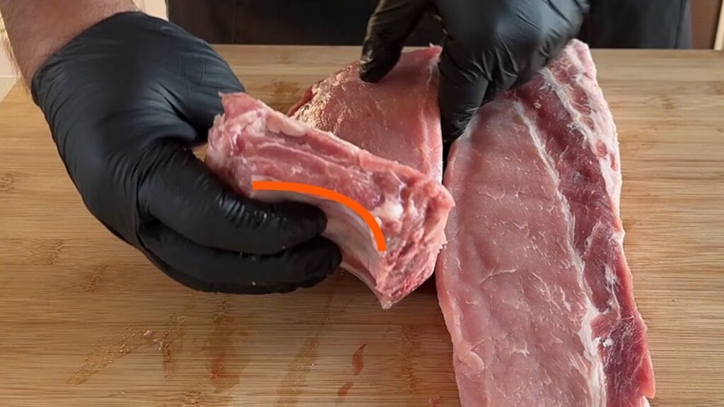 Baby back ribs, le costine di manzo con la tipica forma arquata