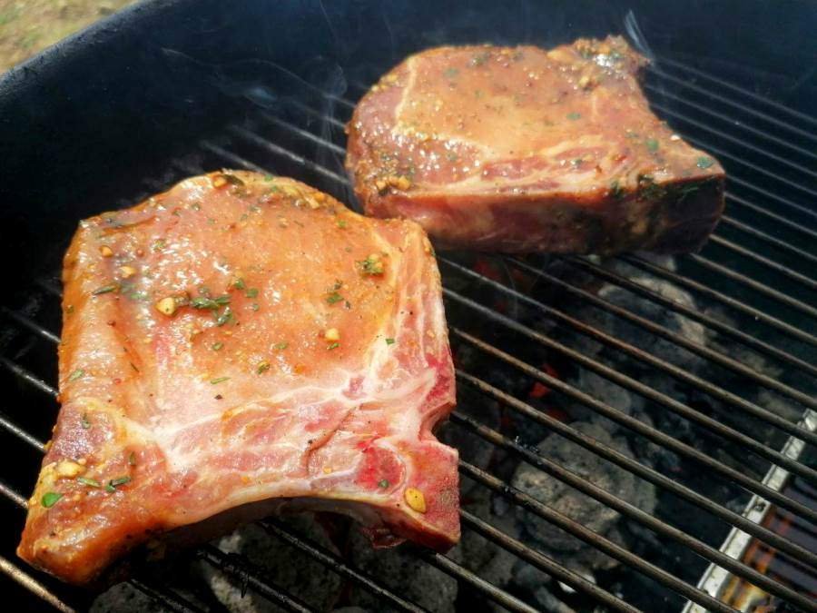 braciole di maiale alla griglia
