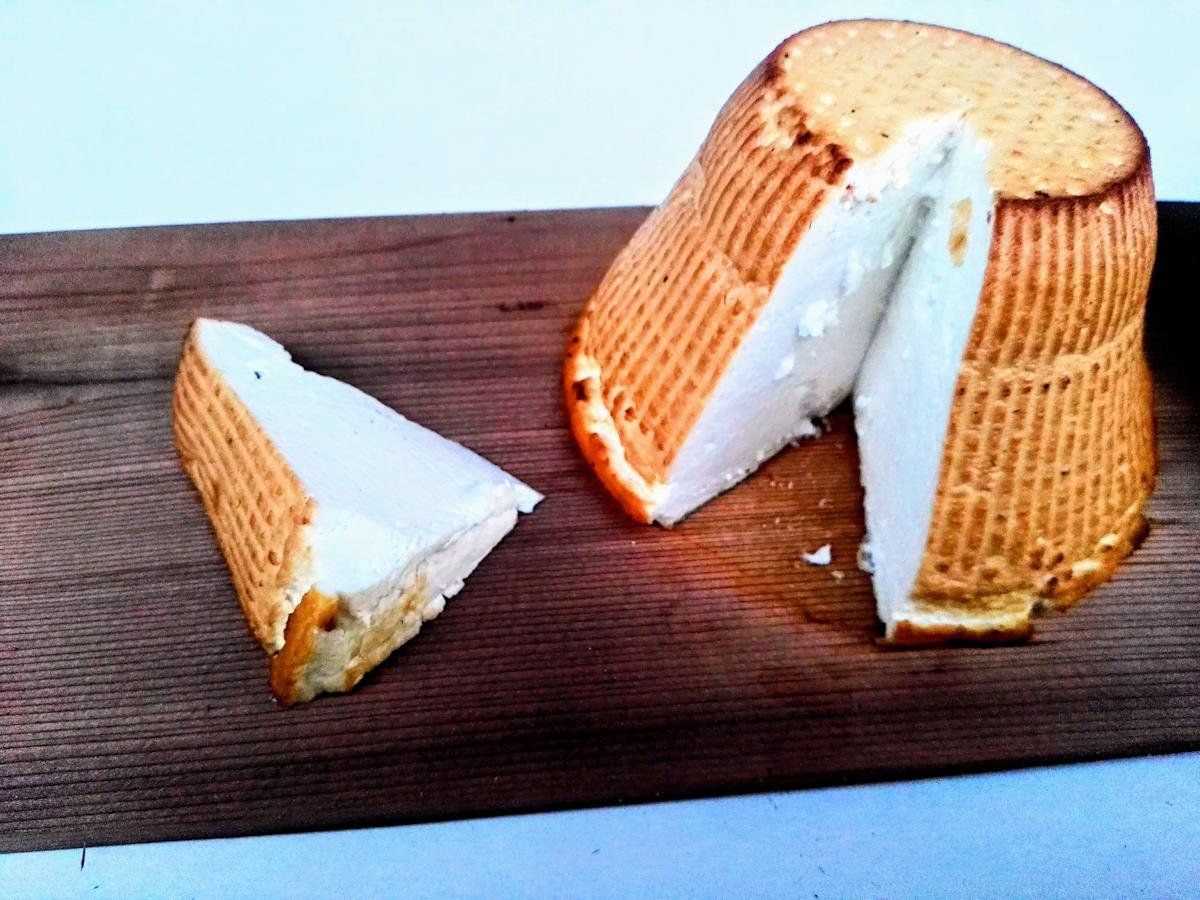 ricotta affumicata