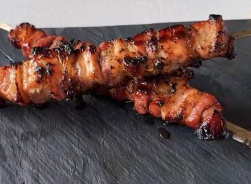Spiedini di Pancia di Maiale alla Greca | Souvlaki di Pancia al BBQ